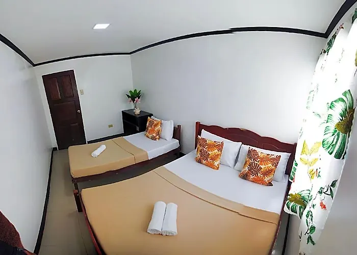 Amparo'S Tourist Inn